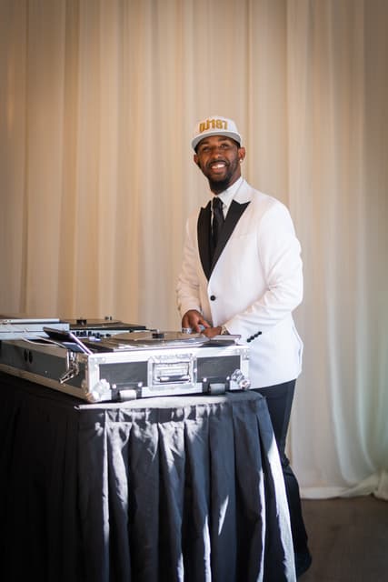 DJ187 at a wedding reception in Portland